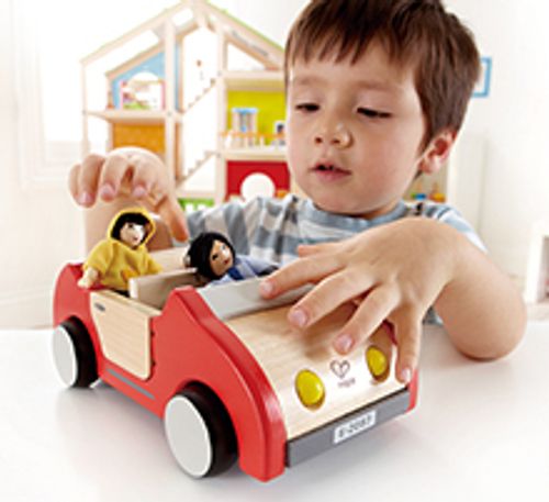 Familienauto (ohne Figuren).