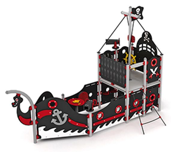 Piratenschiff mit Treppe und offener Rutsche.