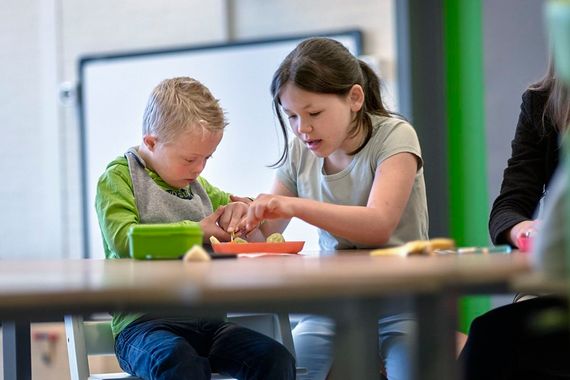 Kinderen met en zonder handicap samen naar school